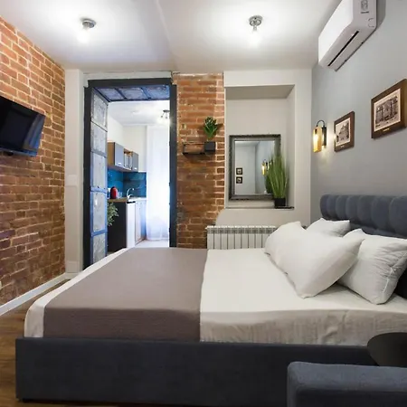 Cozy Apartment In The Center - Podilskyi Lane 7 Kharkiv Exterior photo