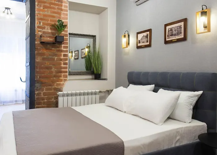 Cozy Apartment In The Center - Podilskyi Lane 7