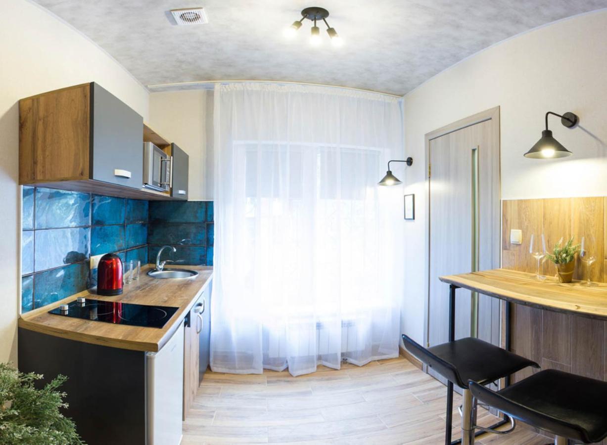 Cozy In The Center - Podilskyi Lane 7