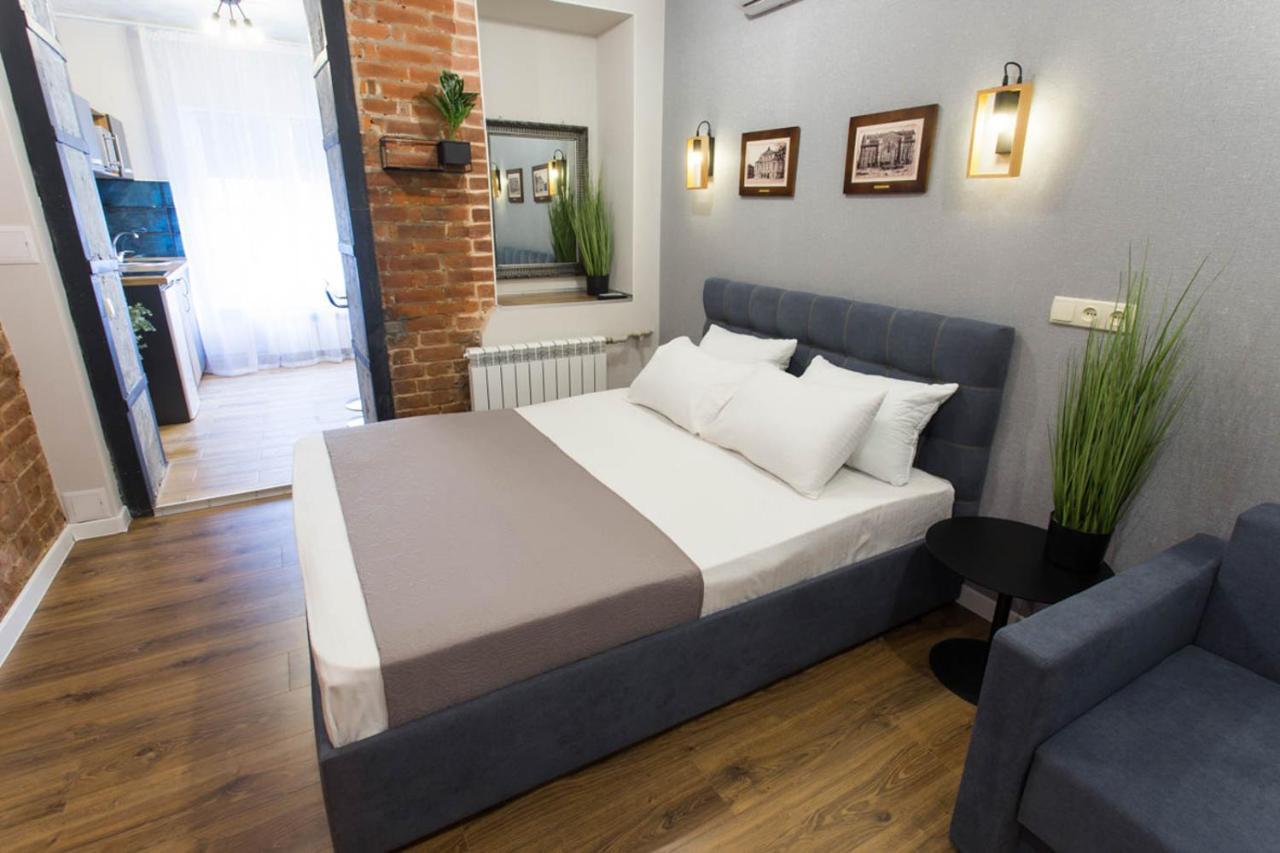 Apartment Cozy In The Center - Podilskyi Lane 7 *